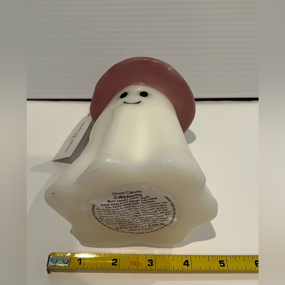 🍁 Cute Cupcakes and Cashmere Ghost with Pink Hat Candle- NWT - Picture 6 of 6